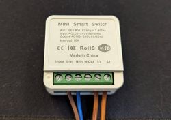 ZN268131 WiFi Smart Switch that allows you to connect a bistable button