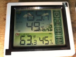 Stacja pogodowa (temperatura+wilgotność) RF z trzema czujnikami - EN8822-D