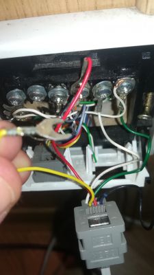 Title: Troubleshooting DSL Connection Issues: Damaged Telephone Socket, Cable Colors & Wiring Title: Troubleshooting DSL Connection Issues: Damaged Telephone Socket, Cable Colors & Wiring