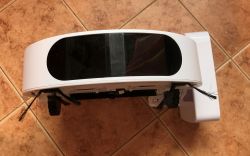 Wnętrze odkurzacza smart/robota sprzątającego z WiFi Medion 13277