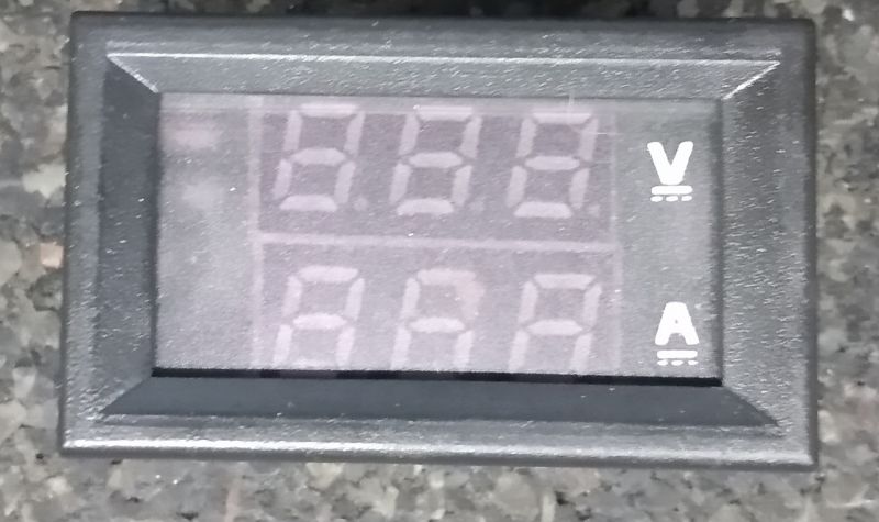 Panelowy woltomierz/amperomierz 100V/50A, kolejne wcielenie DSN-VC288