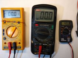 Bardzo tani Mini Multimetr DT83B - Test / Recenzja / Opis Bardzo tani Mini Multimetr DT83B - Test / Recenzja / Opis