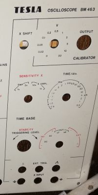Oscyloskop Tesla BM463 - Uszkodzenie modułu podstawy czasu(?)