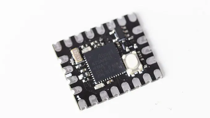 Minimal Samd21 Module Castelated Minima - mały moduł z mikrokontrolerem SAMD21, kompatybilny z Arduino