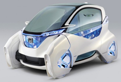 Samochód elektryczny Honda Micro Commuter na targach Tokyo Motor Show 2011 Samochód elektryczny Honda Micro Commuter na targach Tokyo Motor Show 2011