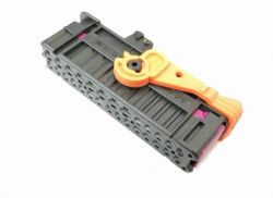 Skoda Fabia 2 - Wykonanie wtyczki od instalacji w drzwiach