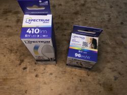 Inteligentna 'żarówka' WOJ14413 WiFi LED CCT - wnętrze, aplikacja, Tasmota