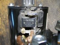 Mercedes - Rozrusznik: Co to za czarna kostka pod pokrywką?