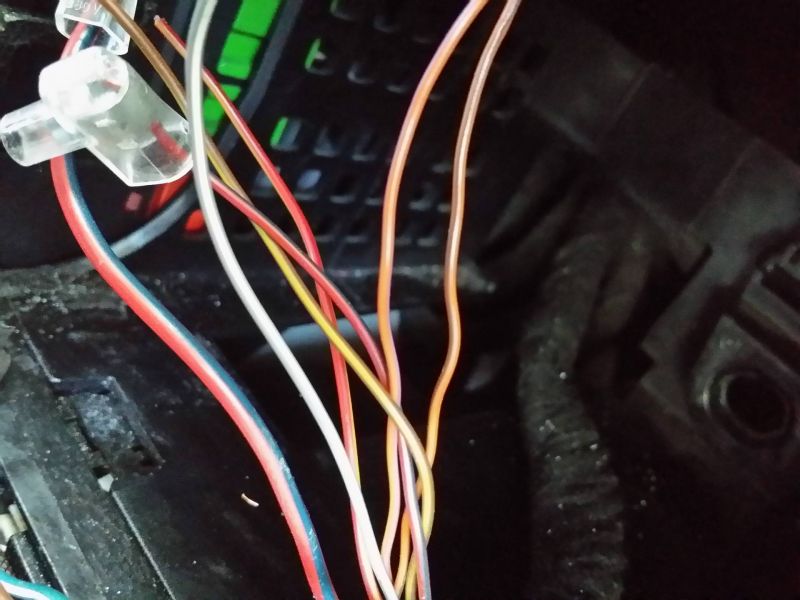 VW Passat B5 FL 2002 MCD Radio: Cable Marking, Pin Problem, Color Mismatch - Help Needed VW Passat B5 FL 2002 MCD Radio: Cable Marking, Pin Problem, Color Mismatch - Help Needed
