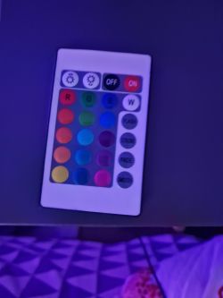 Taśma LED 3m przestaje reagować na pilota, a czasami reaguje na inne piloty