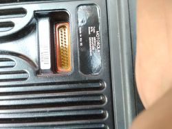 Jak podłączyć głośnik i mikrofon z GM360 do Motoroli MC2100?