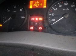 Renault Master 2006 - brak sterowania wtryskami, szukam schematu elektryki