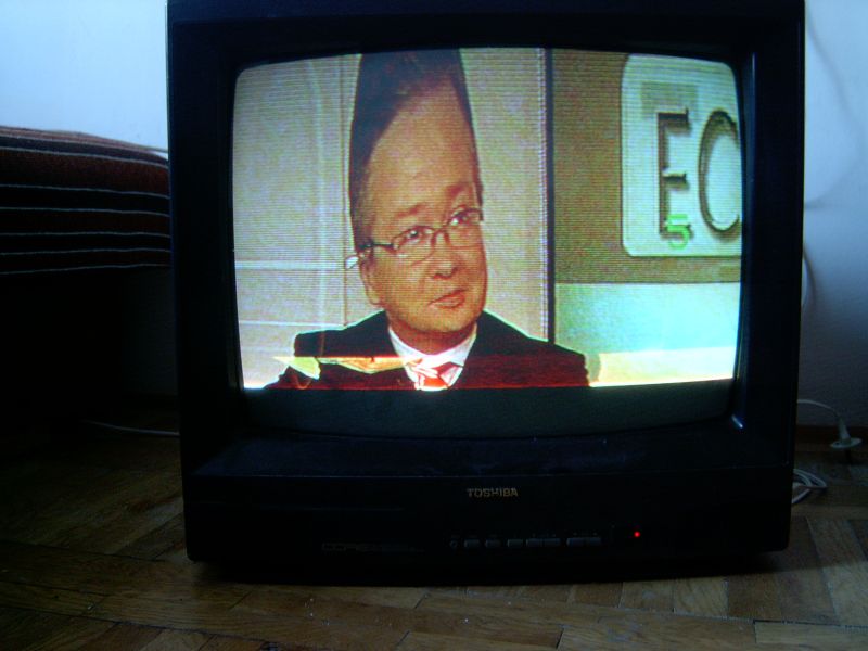 TV Toshiba 207T9M1 - jak naprawić nieliniowy obraz i podwijanie od dołu?
