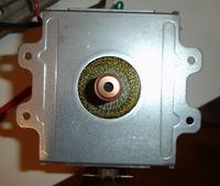 Iskrzenie w mikrofalówce DeLonghi MV535 - jak naprawić odprysk lakieru?