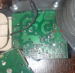 Bosch MUM54251/01 - robot kuchenny silnik chwilowo gwałtownie rusza i przestaje działać.
