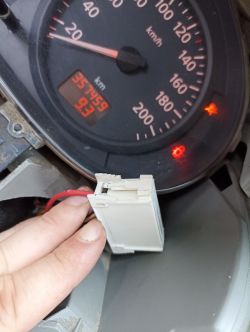 Renault trafic2 1.9 - Zasilanie UCH brak kierunków