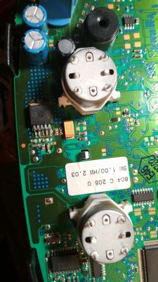 Seat leon m1 - zegary świecą się/ mrugają cały czas