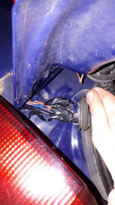 Corsa C 1.2 2002 - Elektryka głupieje po wciśnięciu hamulca bez kluczyka