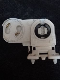 Gdzie w internecie kupię takie oprawki do świetlówek ?