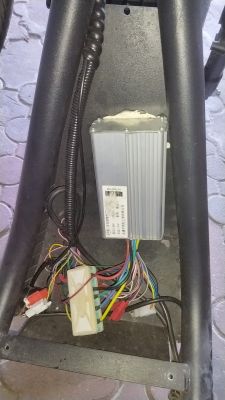 Hulajnoga elektryczna bili coco jechała 50 km/h a teraz jedzie 30 km/h