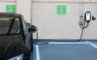 Coraz inteligentniejsze stacje ładowania samochodów elektrycznych