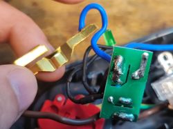 Inside the surge protector strip and USB power supply test - SFS133 Defender Surge Protector