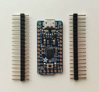 Zegar biurkowy w stylu Space Invaders