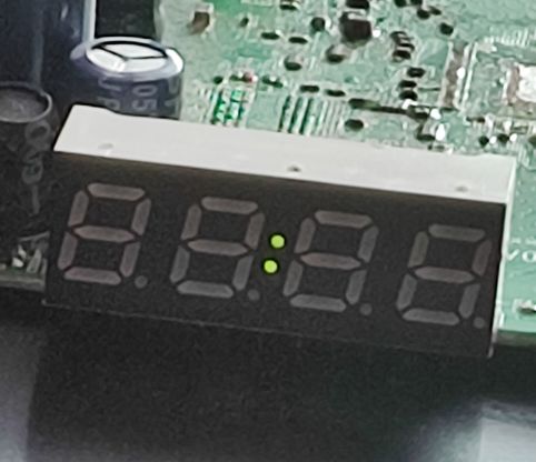 Wyświetlacz LED 7-segmentowy z podwójnym dwukropkiem