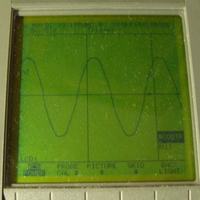 IR2130: Wybór kondensatora bootstrap dla IGBT IRG4PC30UD przy 4kHz PWM?