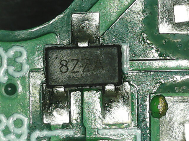 Identyfikacja elementów: 8ZZA (Vordon VR-3600), HC2002 (BK-34B), LP6401 ...