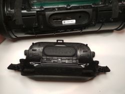 Częsta Usterka: Wymiana gniazda USB w przenośnym odtwarzaczu bluetooth Częsta Usterka: Wymiana gniazda USB w przenośnym odtwarzaczu bluetooth