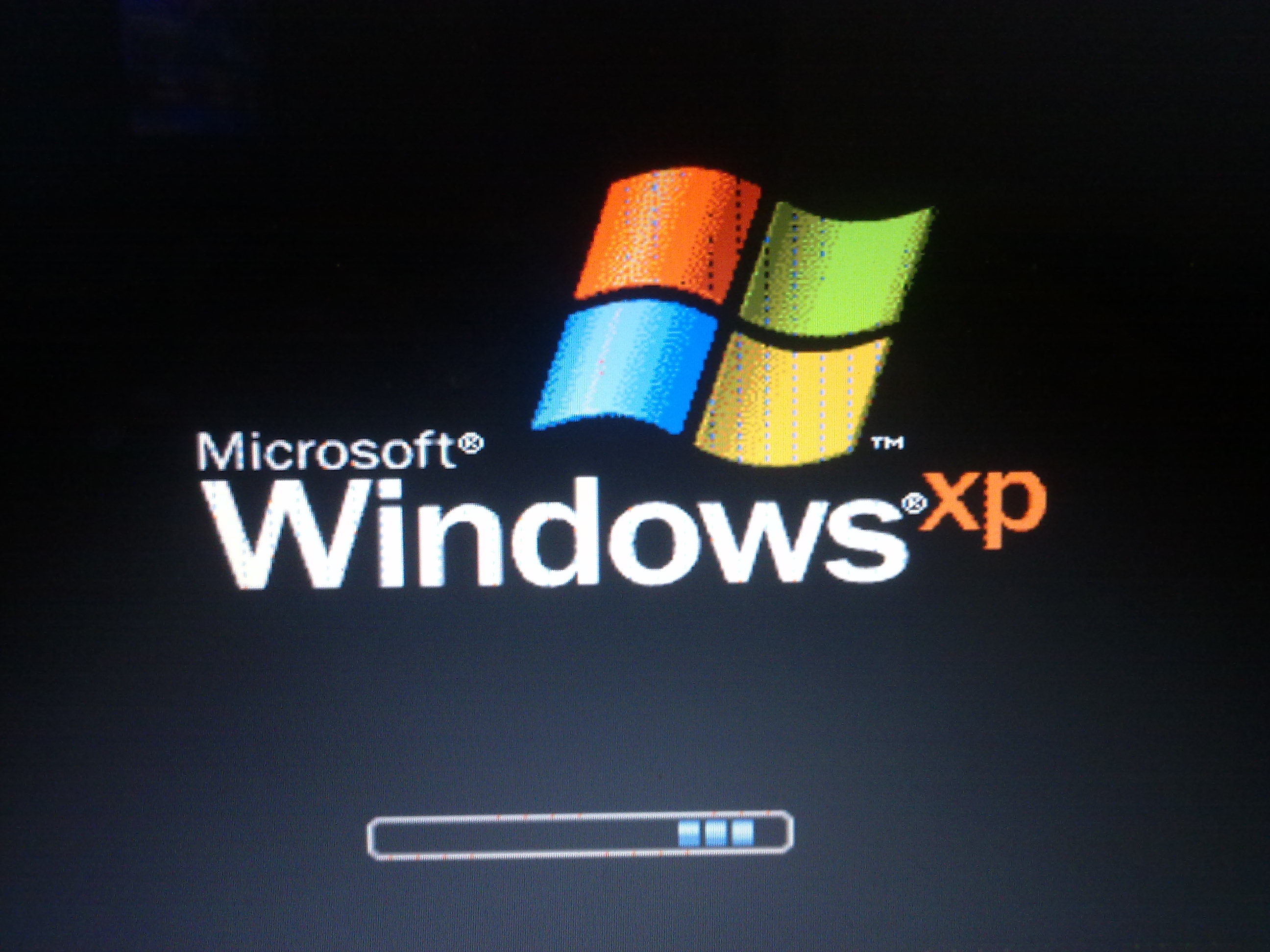 Включи для windows 7. Microsoft ОС Windows XP. Загрузка Windows XP. Логотип Windows XP. Загрузка виндовс.