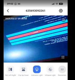 Smartphone screenshot of a camera preview with blue and red horizontal bands on the display