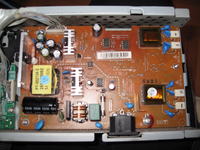 LG1752TQ - Monitor nie włącza się, napięcie 12V wynosi 15,6V, co robić?