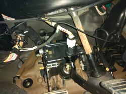 Renault Clio II ph 2 - The steering wheel turns hard and does not straighten