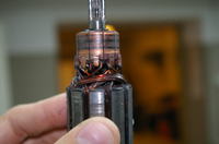 Awaria rozrusznika w pojeździe z silnikiem 72 ccm na zawodach w Holandii