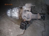 Chrysler Dodge Interpid 1993r 3,3 - Co to jest za część ?