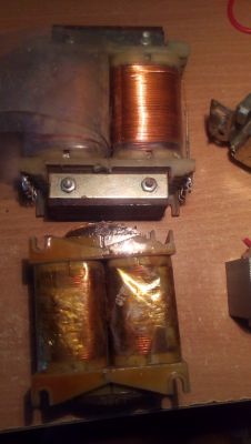Connecting a Transformer: Identify Primary & Secondary Windings, Measure Resistance (1-2, 4-5, 7-8)