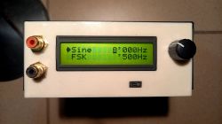 Dwukanałowy generator DDS 600kHz na ESP32 Dwukanałowy generator DDS 600kHz na ESP32