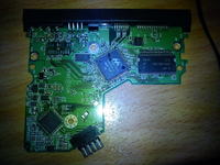 WD1600YS-01SHB1 – czy płytka PCB musi mieć identyczne oznaczenie przy wymianie?