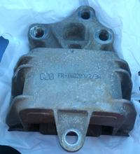 VW Golf 1.9 TDI 2003 - różnice w poduszkach skrzyni biegów, 3 otwory vs inne