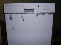 Siemens SE24260EU/07-jakimi kolorami przewodów jest podłączony silnik i tacho