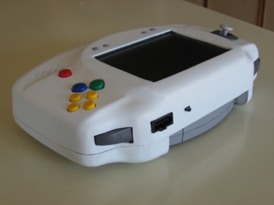 L64 - Przenośna konsola N64