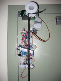 Zamek do drzwi na sekwencję dotykową