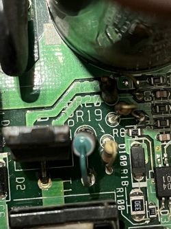 Falownik OMRON 3G3EV-AB004-E - uszkodzone rezystory R28, R20, R19, R29 - poszukiwanie wartości