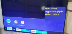 Ekran TV na oryginalnej płycie BN94-12774A Telewizor z ciemnym ekranem i interfejsem Smart TV, działający na oryginalnej płycie głównej.