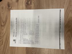 Strona testowa wydrukowana na drukarce HP LaserJet P1102w z zabrudzeniami.