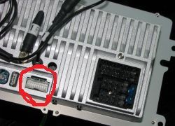 Touran 2.0 FSI - Radio z Androidem nie włącza się z kluczykiem