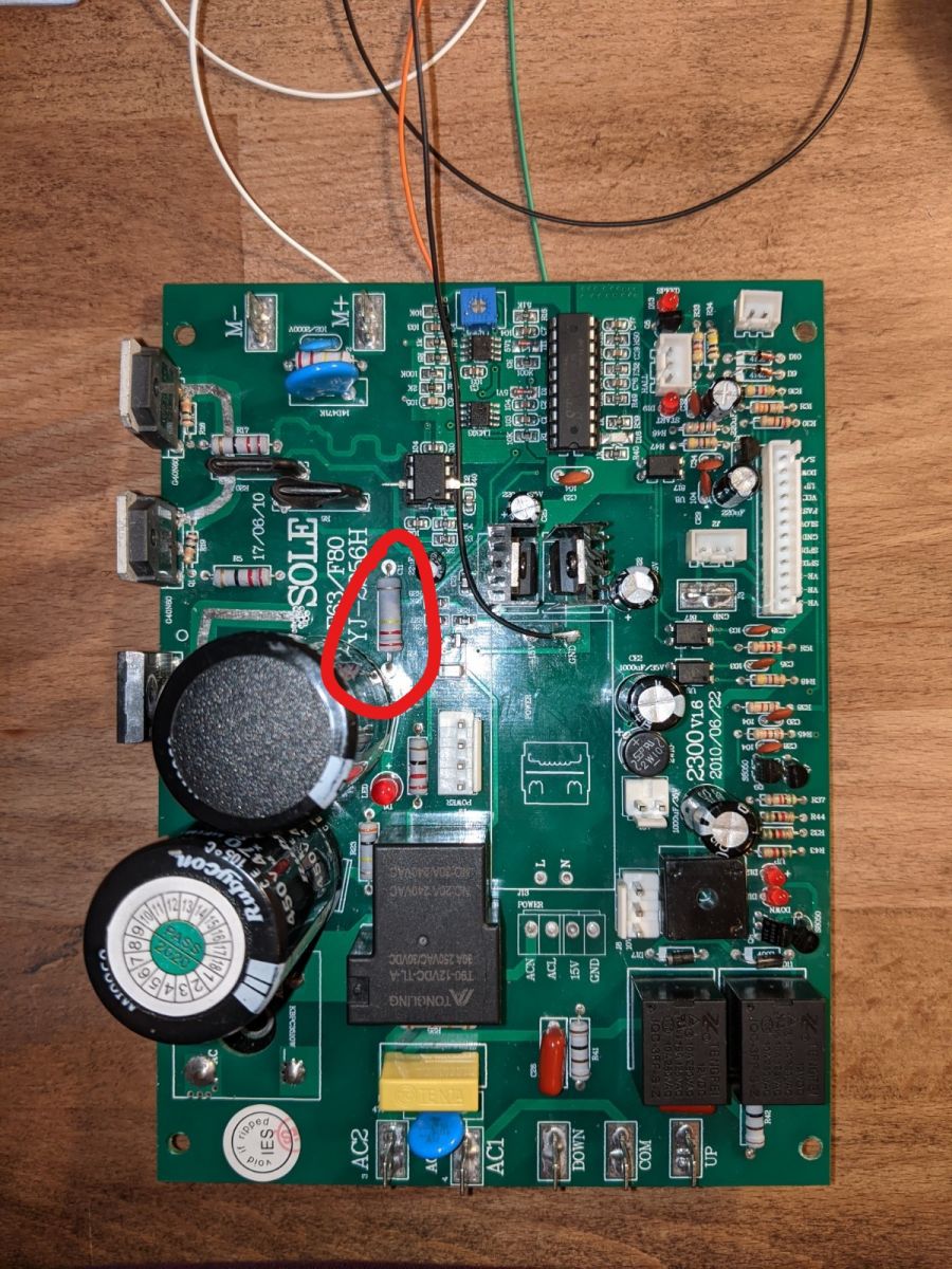 Bieżnia Sole F63 Problem z sterownikiem bieżni, błąd LS1