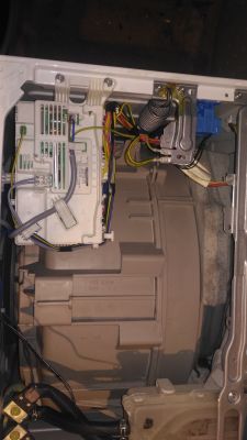 Zanussi ZWG 6120K, Pralka nie włącza się po wyciągnieciu wtyczki w trakcie pracy Zanussi ZWG 6120K, Pralka nie włącza się po wyciągnieciu wtyczki w trakcie pracy